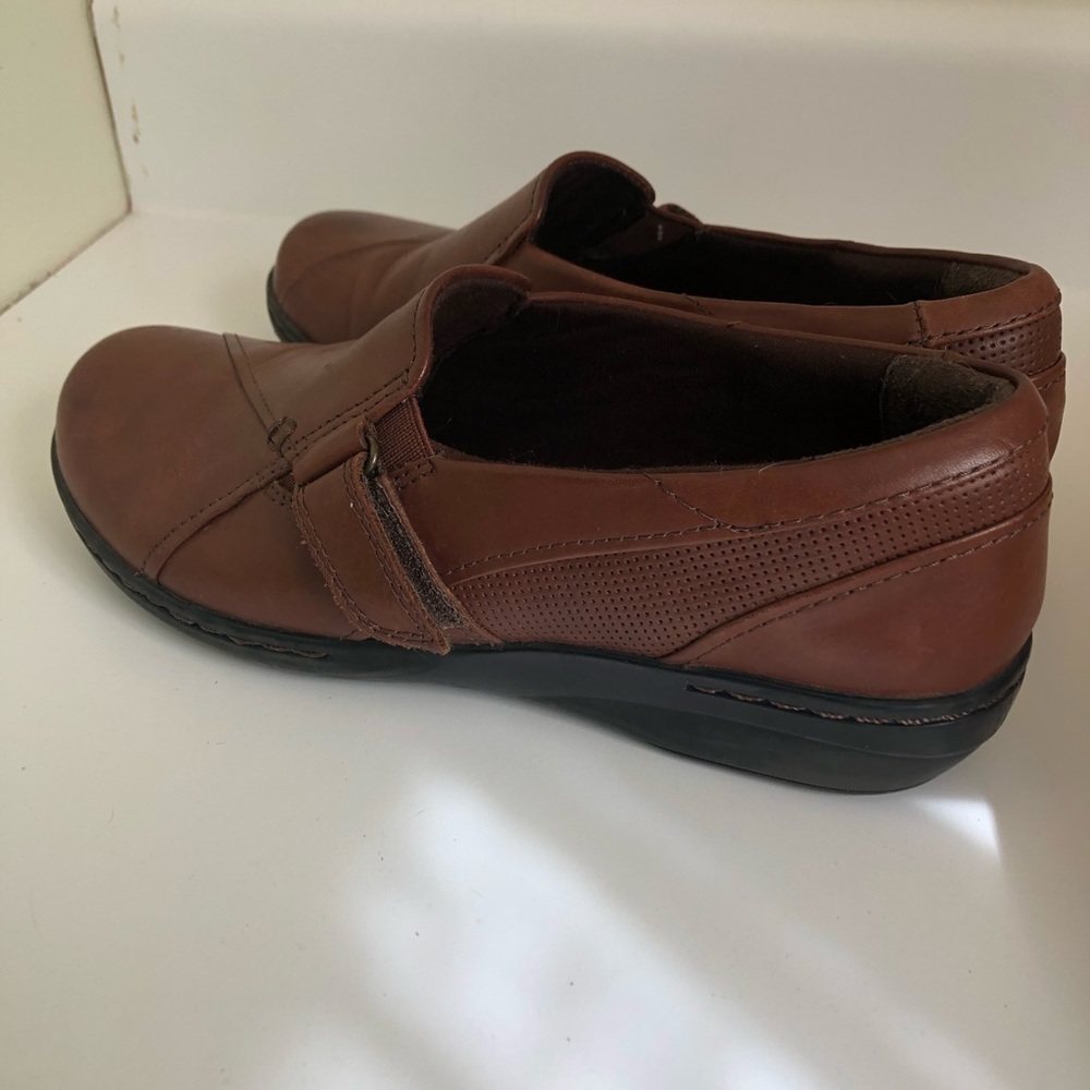 Clarks comfort soft shoes 7.5 - Picture 2 of 4